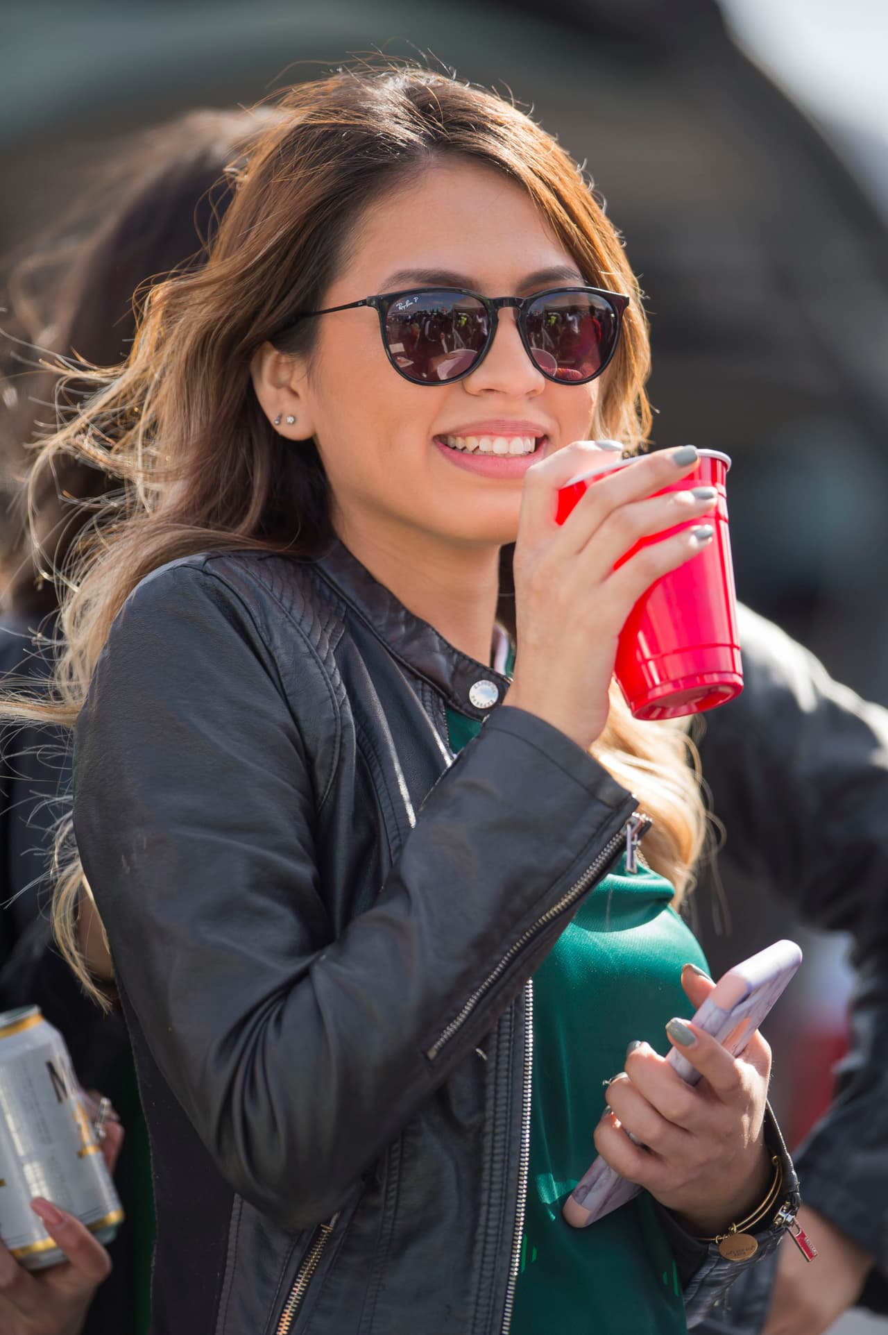 La belleza de las fanáticas mexicanas se hizo presente en el partido amistoso contra Islandia en el Levi's Stadium, como preparación al compromiso del Mundial de Rusia 2018.