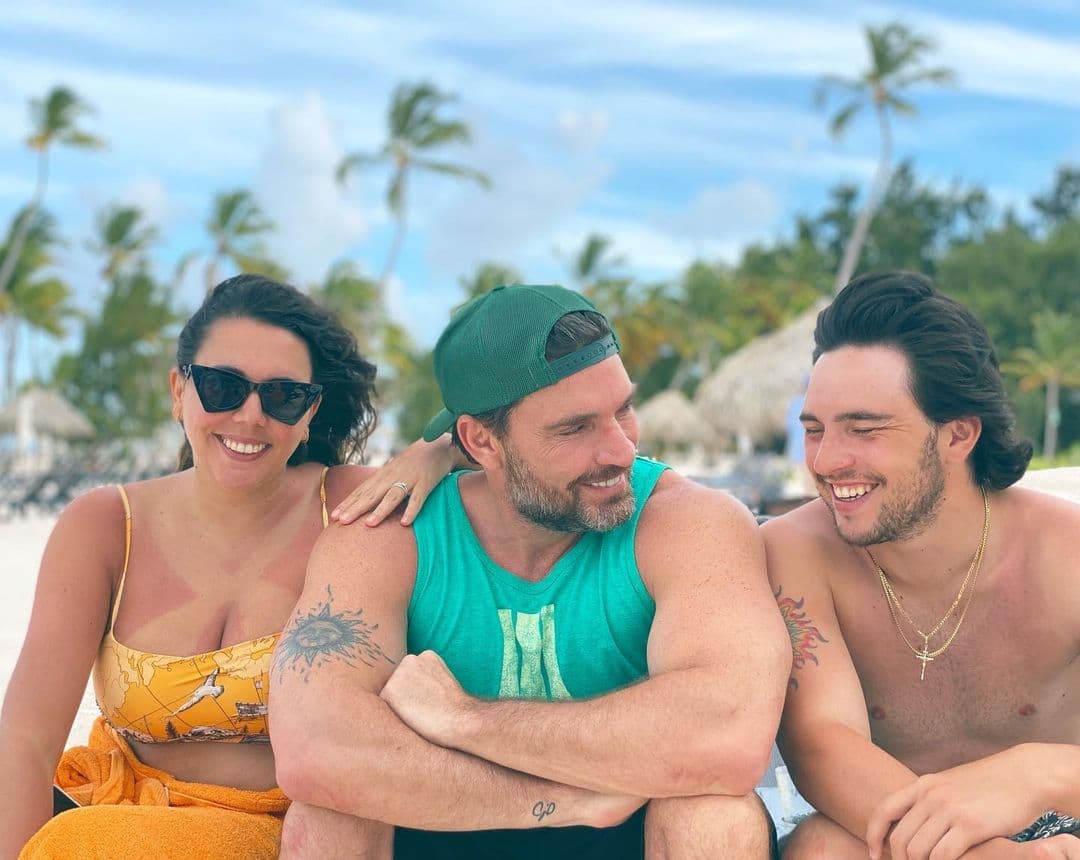 <b>Nicolle Gil,</b> la primogénita de Julián, también felicitó a su hermano menor en la red social.
<br>