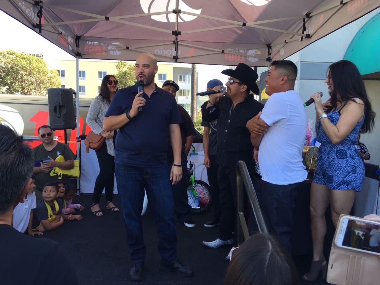 Raúl 'El Pelón', Carla Medrano y El Feo se enamoraron del cariño por parte de sus seguidores en San Diego.