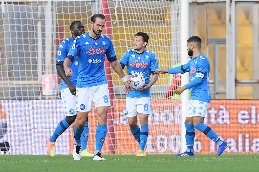 Benevento y Napoli se midieron pero los de San Paolo se llevan la victoria 2-1. Los hermanos Insigne brillaron y cada uno anotó para su equipo, pero el gol de la diferencia lo hace Andrea Petarga al minuto 67. El mexicano Hirving Lozano tuvo 58 minutos en la cancha durante la sexta jornada de la Serie A.
