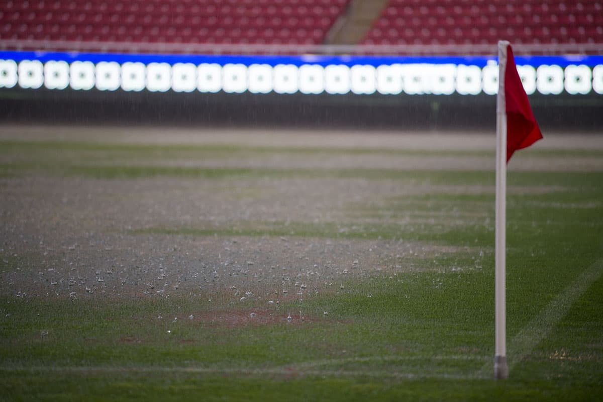 Inundación en el Estadio Akron de Guadalajara a pocos minutos de la hora oficial del juego entre Chivas y Cruz Azul por la jornada 2 del Apertura 2018 de la Liga MX.