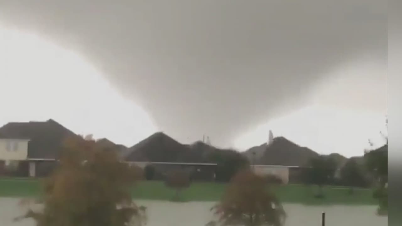 "Nunca he visto tanta devastación": un residente de Sienna Plantation después de tornado 