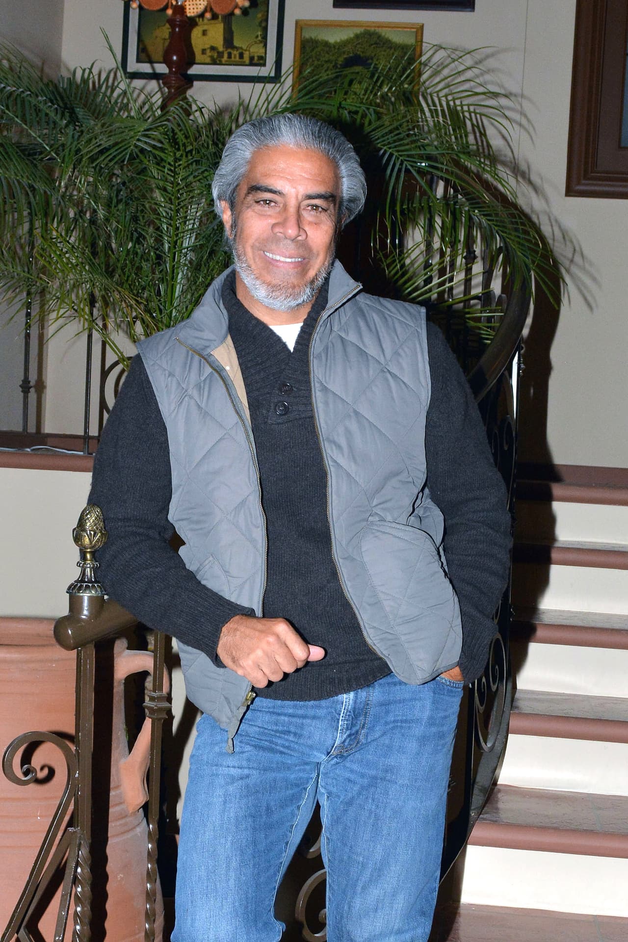 Actualmente, Luis Gatica está casado con Georgina Gatica. 
<br>