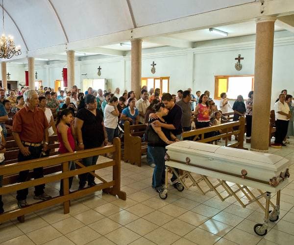 El dolor en los funerales de los menores, aquel fatídico junio de 2009.