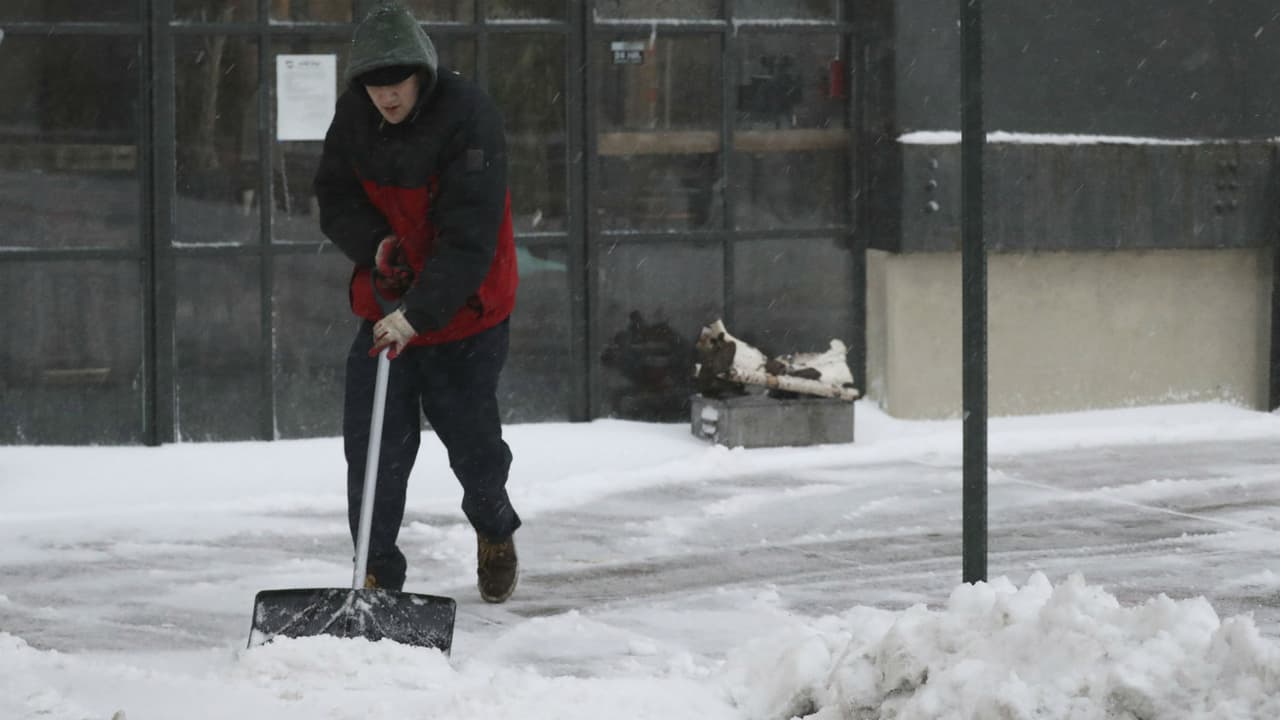 Los niños de Nueva York regresarán a las escuelas este miércoles tras el paso de la tormenta