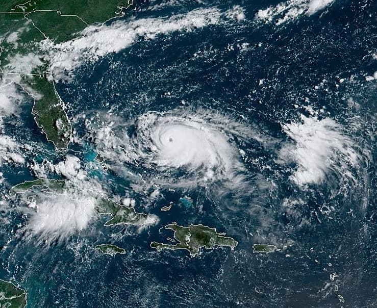 A quiénes amenaza el huracán Dorian según su nueva trayectoria