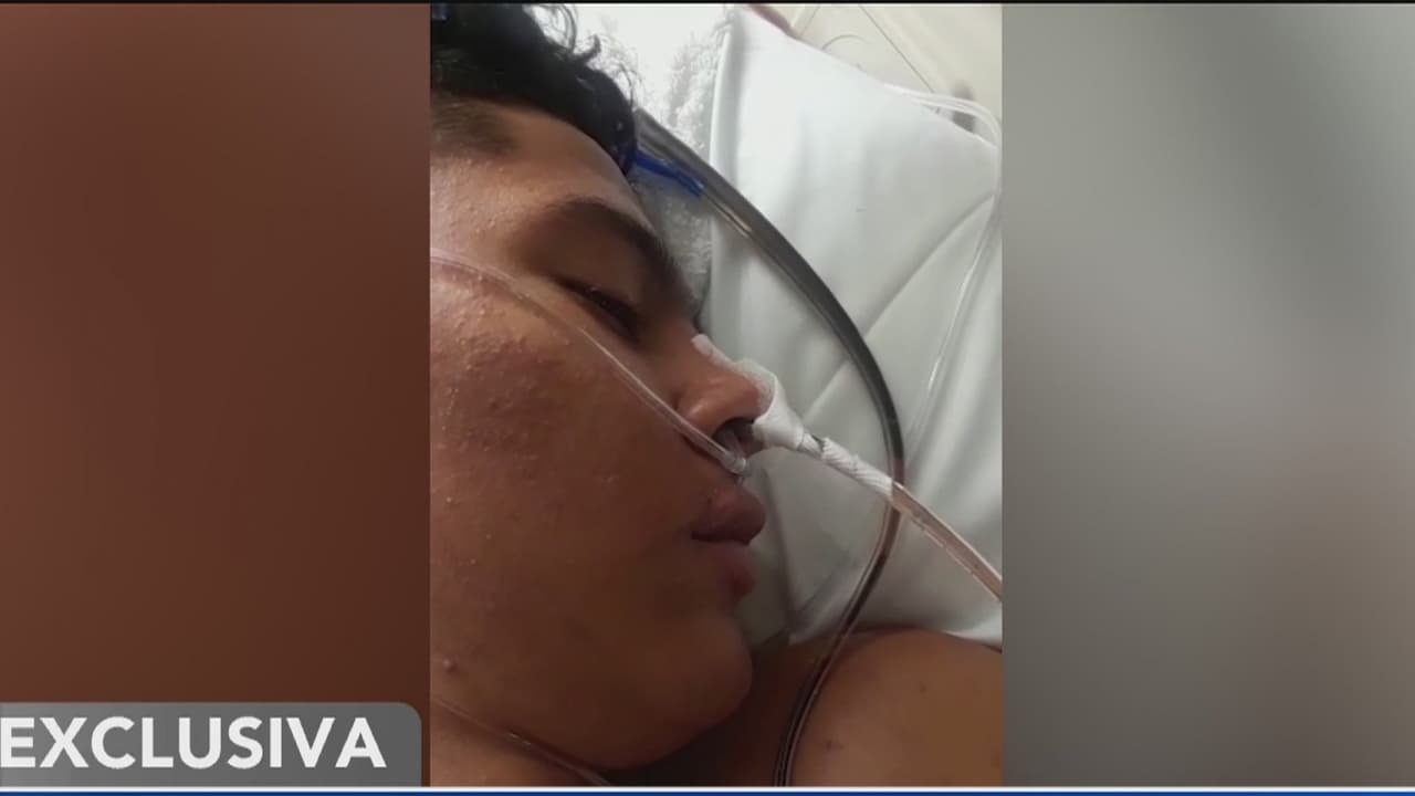 Joven sobreviviente del camión de Texas sale del hospital y su padre busca mantenerlo en EEUU