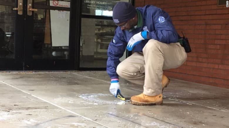 Vandalismo en biblioteca