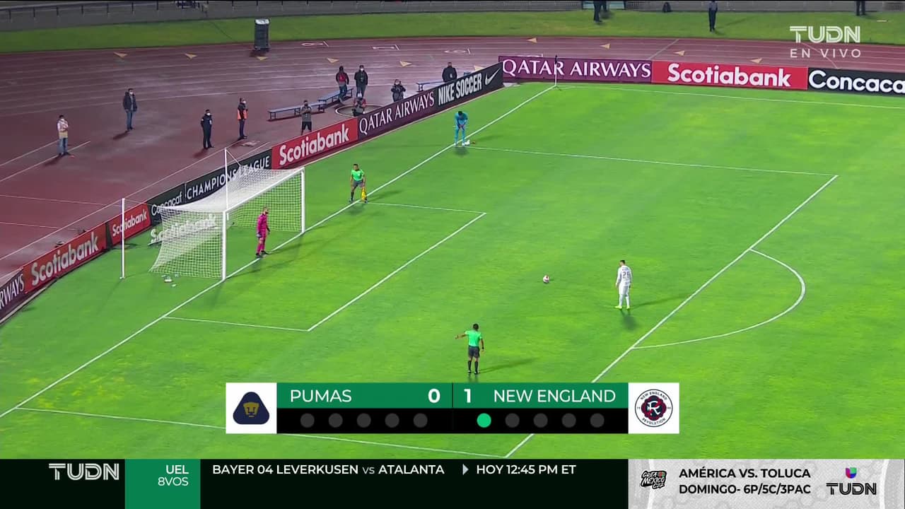 ¡GOL!  anota para Pumas UNAM. Arturo Ortíz