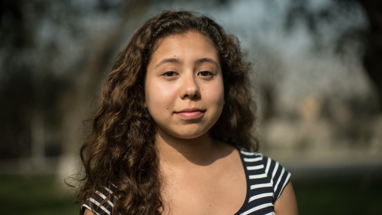 Ana Cárdenas tiene 17 años y es mexicana. Le gustan la biología y la medicina, por lo que quiere estudiar investigación biomédica. "En mi escuela siempre hay ferias de Ciencia, y es muy raro que las mujeres participen en ellas. El año pasado yo participé y cada vez que hablaba era como una novedad".