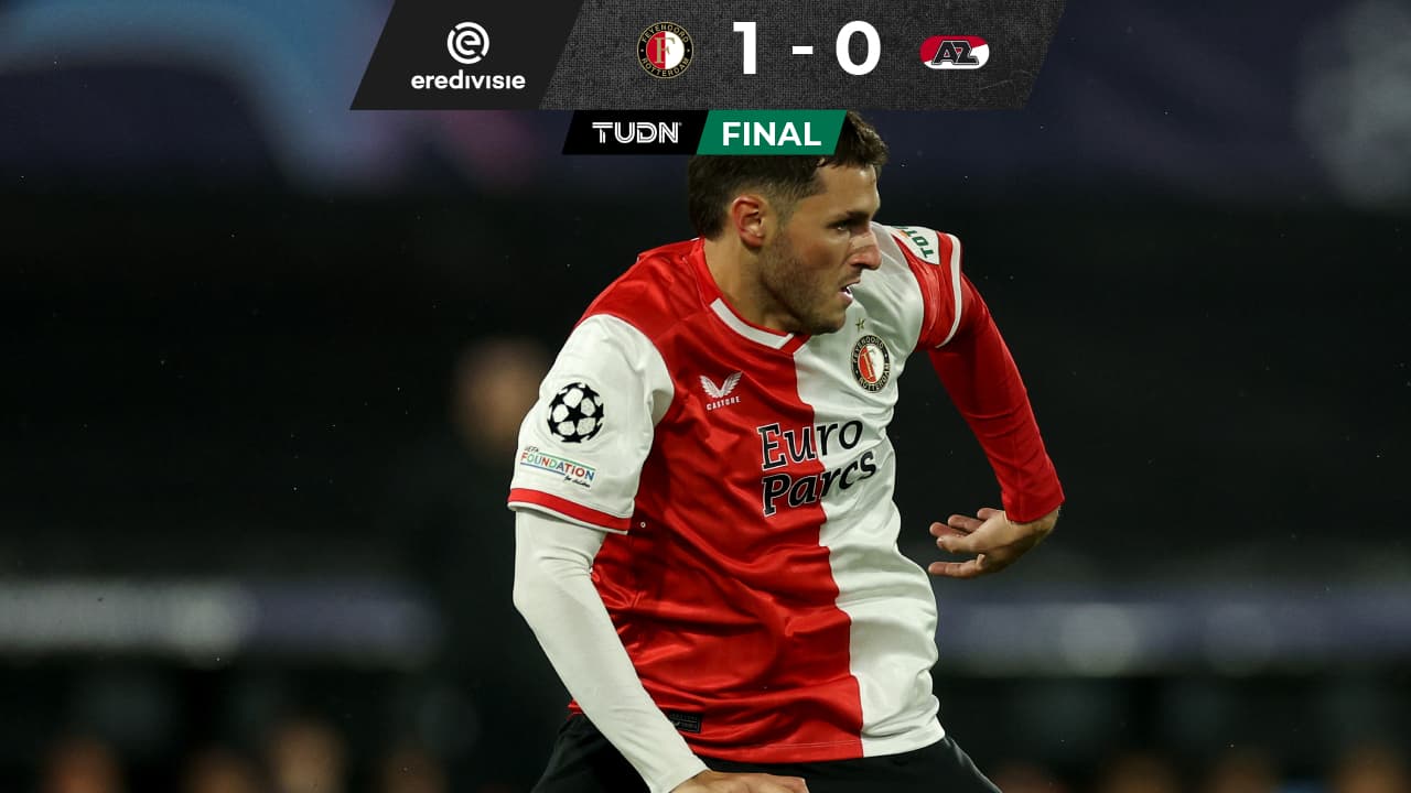 ¿Crisis? Santi acumula varios juegos sin gol con Feyenoord