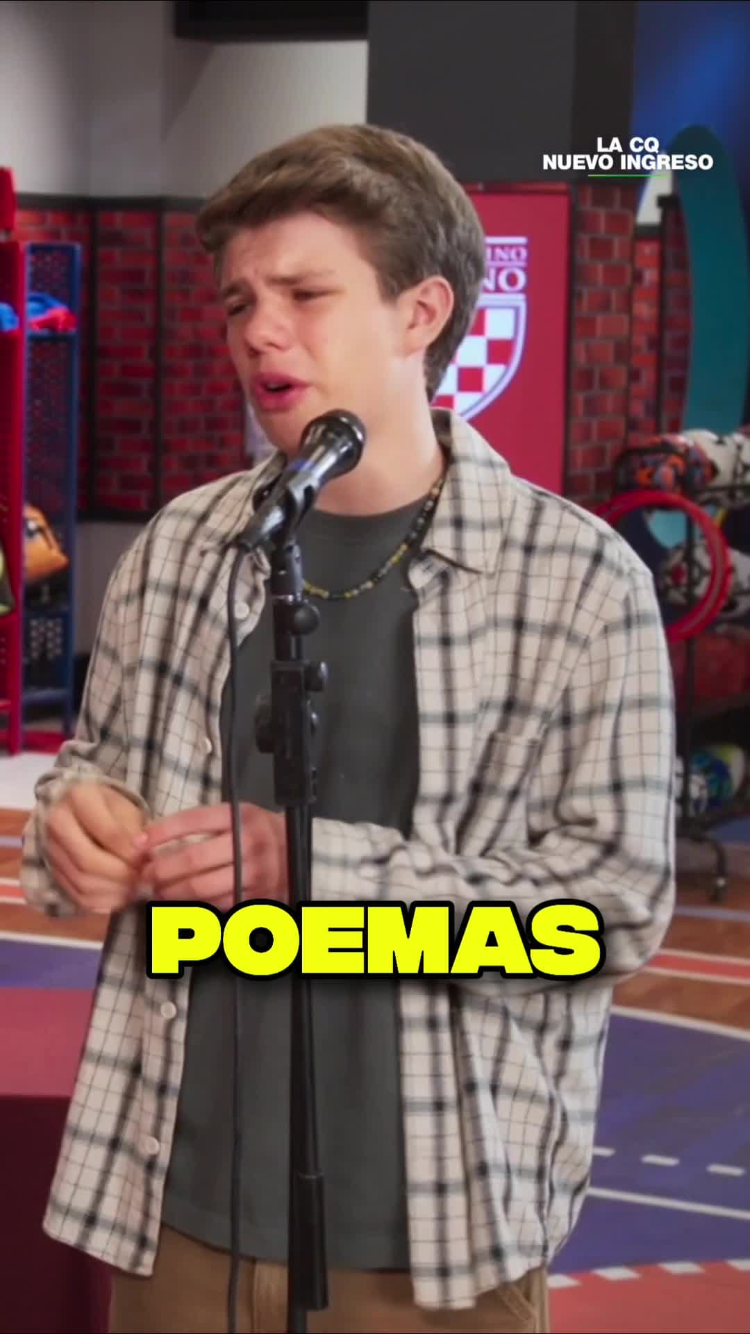 El Huroncito NO SABE ESCRIBIR POEMAS, pero sabe que tiene a la MEJOR NOVIA DE LA CQ