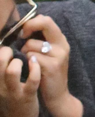 El anillo de 'La Mother Monster' está valorado en más de $400 mil dólares, según la revista HOLA!