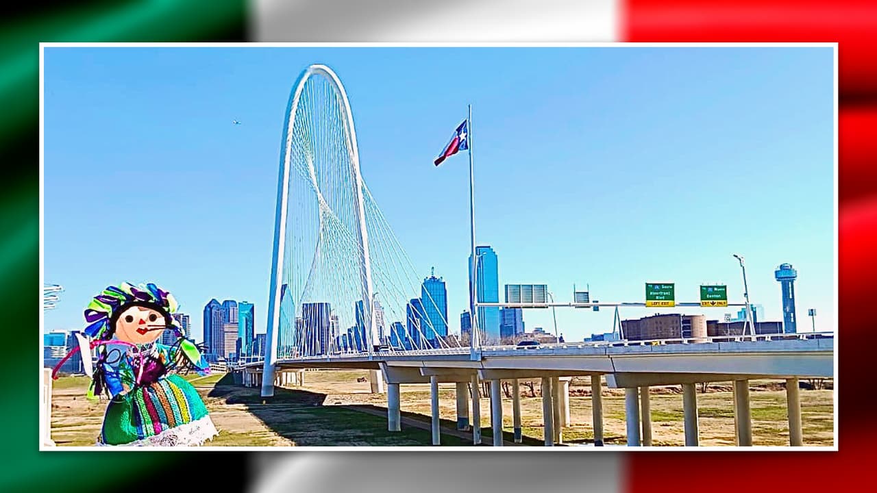 Una campaña de la Secretaría de Relaciones Exteriores de México promueve un viaje de la muñeca “Lele” por todo el mundo. Aquí posa 
<b>junto al puente Margaret Hunt sobre el Trinity River, en la ciudad de Dallas en Texas</b>.