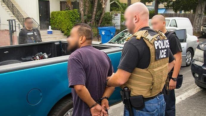 "Es histórico": Anuncian que el condado de Los Ángeles no hará transferencias a ICE sin una orden judicial