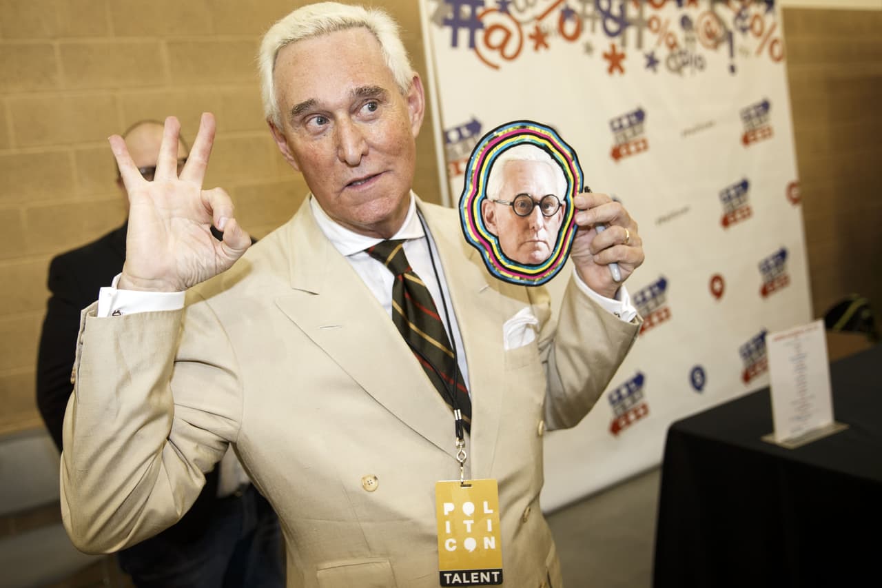 También asistieron políticos, como Roger Stone, exasesor de la campaña presidencial de Donald Trump, así como Anthony Scaramucci, jefe de Comunicaciones de la Casa Blanca.