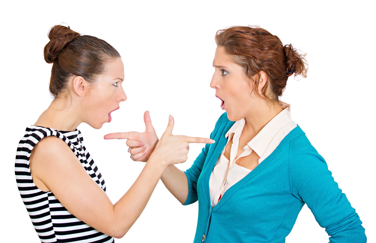 <b>Depender de otros.</b> Otro hábito negativo es no hacerse cargo de las decisiones que haya que tomar y esperar a que alguien más lo haga por nosotros. Debes evitar a toda costa dejar tus decisiones en manos de otros o la costumbre de consultarlo. Libérate, no necesitas el visto bueno de los que tienes a tu alrededor. Aduéñate de tu vida y tus decisiones.