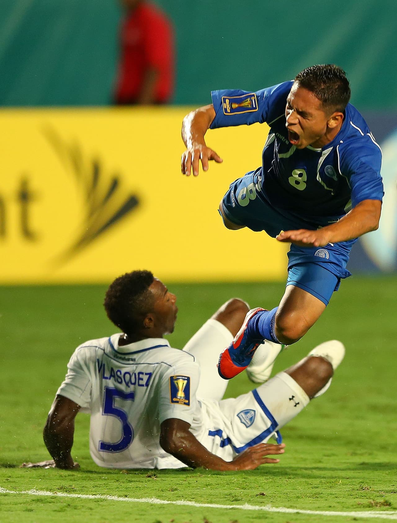 Durante 11 años el estado de guerra latente se mantuvo por parte de los dos países y sólo fue hasta 1980 que se restablecieron las relaciones formales entre ambos estados. Pero el conflicto limítrofe tardó algo más de tiempo. La Corte Internacional de La Haya lo resolvió hasta 1992.