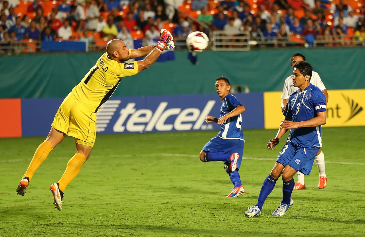 Hubo necesidad entonces de un tercer juego de desempate el cual se celebró en México el 27 de junio y El Salvador volvió a ganar 3-2.