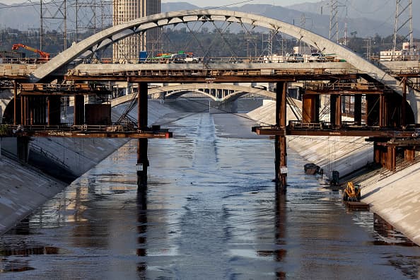 El peligro de estos contaminantes en las aguas pluviales es que a diferencia de las aguas de inodoro, estas no so tratadas.