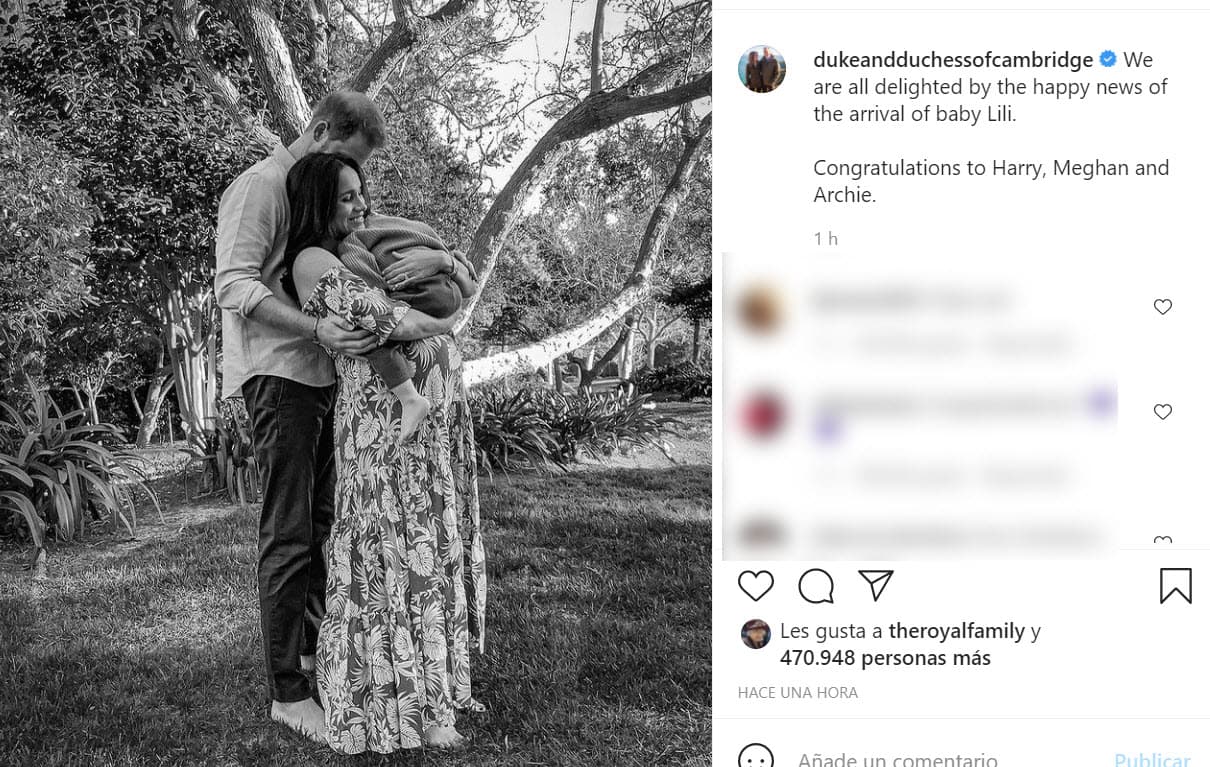 Luego, el príncipe William y Kate Middleton publicaron esta foto, de las pocas que existen de Meghan Markle embarazada de su hija, para felicitarlos: "Todos 
<b><a href="https://www.instagram.com/p/CPyihcjFcLn/" target="_blank">estamos encantados con la feliz noticia de la llegada de la bebé </a></b>'Lili'. Felicitaciones a Harry, Meghan y Archie".