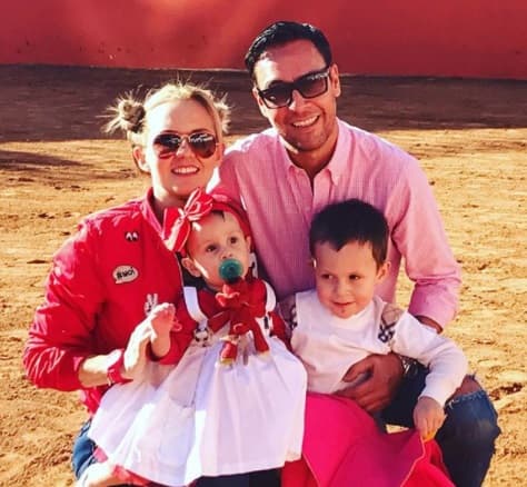 No perdió oportunidad de estar junto a quienes más ama, aunque faltaron los pequeños Leandro y Michelle.