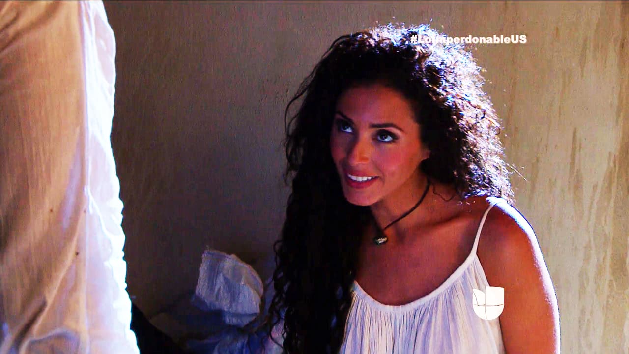 Emiliano esá fascinado con Nanciyaga y toda su comunidad. Ante la belleza y el misterio de ella, ¡ya ni se acuerda de Verónica!