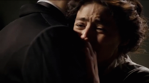 Tiene mala suerte en el amor, le gustaría enamorarse de alguien tan bueno y tierno como él.