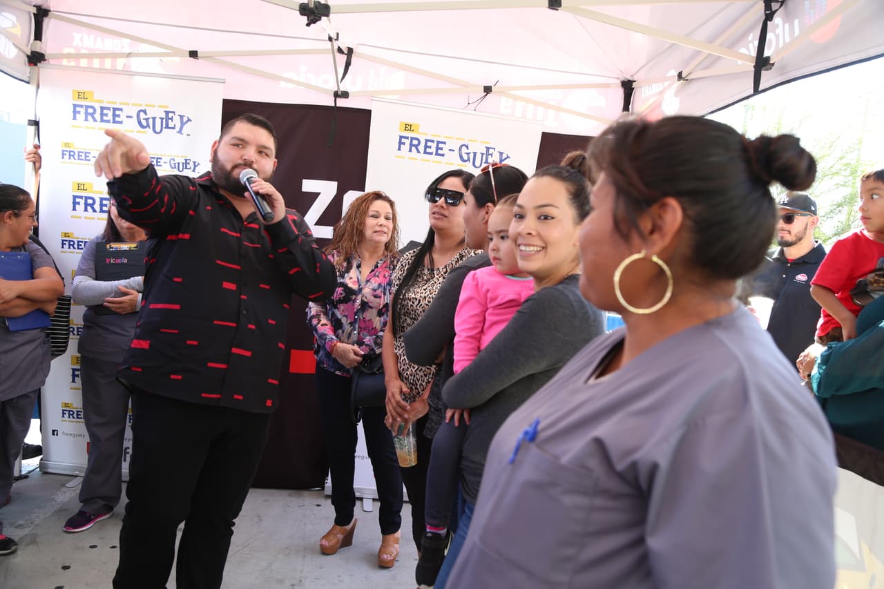 Así se divierten los locutores del Free-guey show cuando no están en cabina.