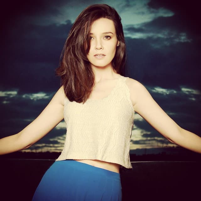 Antes de dedicarse por completo al mundo de la ctuación, Natalia vivió varias aventuras por el mundo.