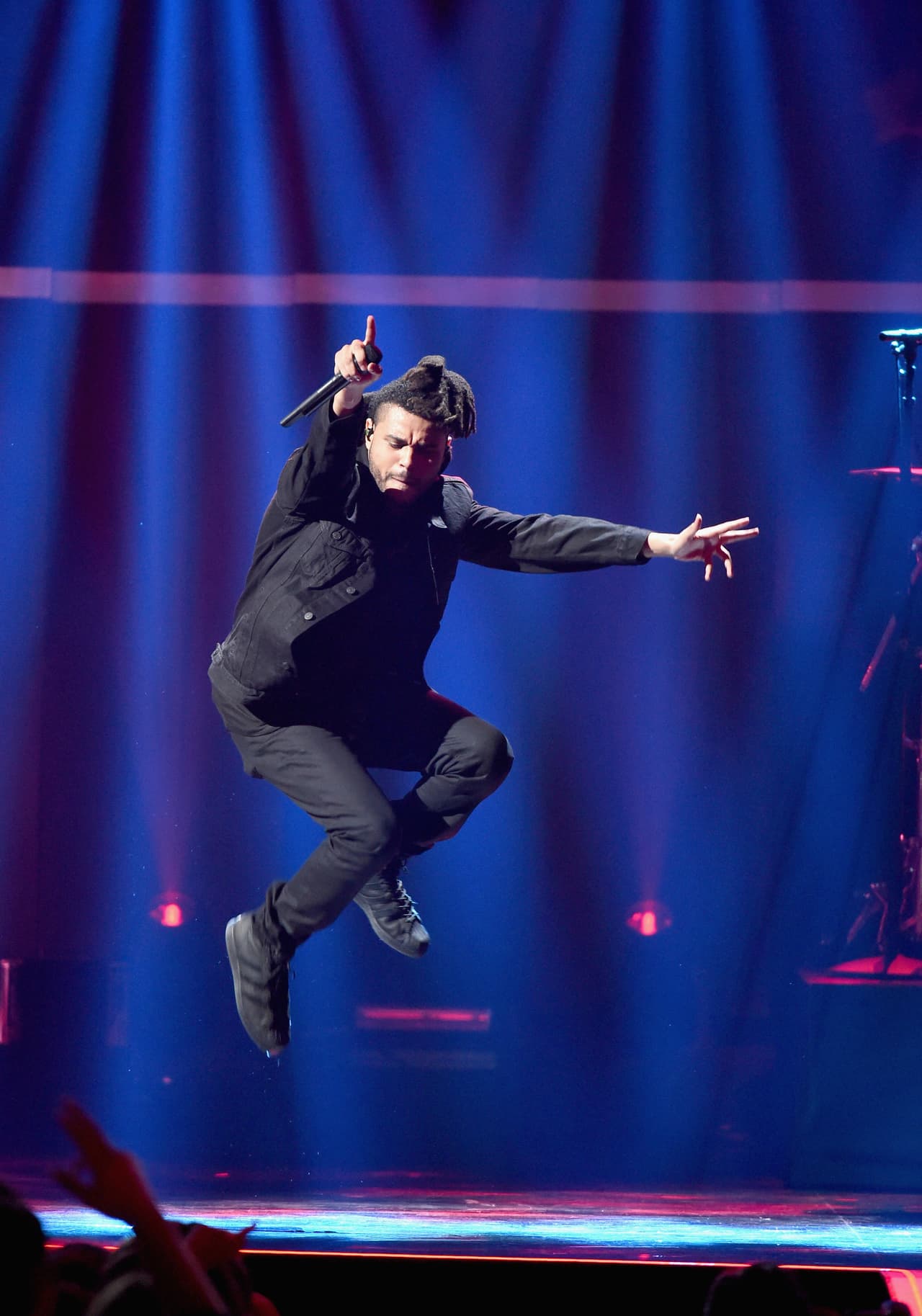 Además traía toda la energía...