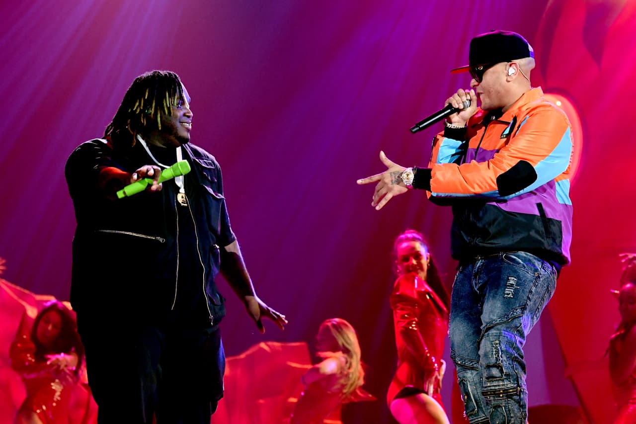 Día 2 - Serch a dueto con Darell durante los ensayos para la ceremonia de Latin GRAMMY en el MGM Grand Hotel & Casino en Las Vegas, Nevada.