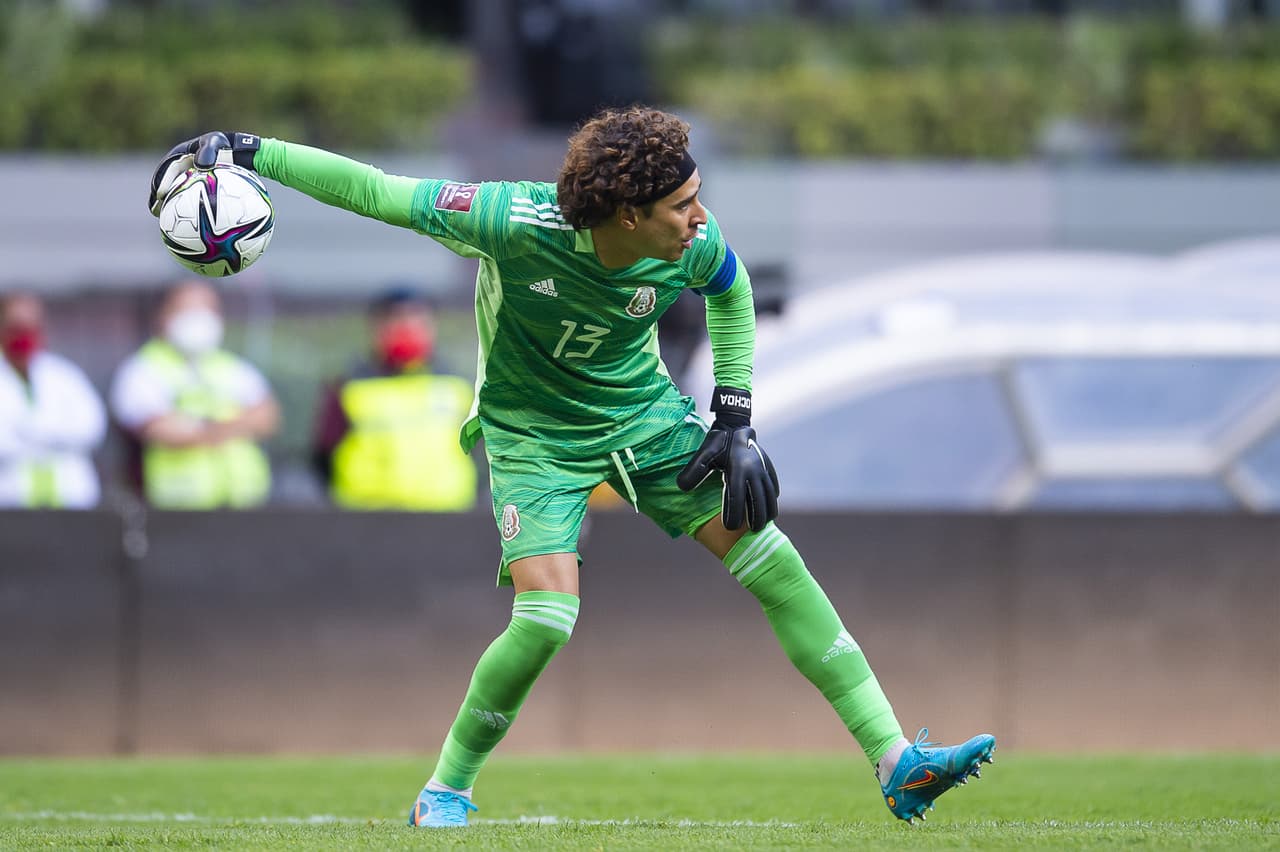 Pese a contar con el regreso a la titularidad de jugadores importantes como Lozano, 'Tecatito' y Edson, México igualó sin goles ante Costa Rica en el Azteca.
