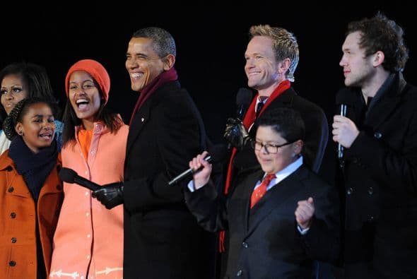 "El árbol que teníamos desde hace mucho tiempo se perdió en la tormenta, y su reemplazo no arraigó. Simplemente esto demuestra que nadie tiene el puesto de trabajo a salvo aquí en Washington", dijo entre risas.