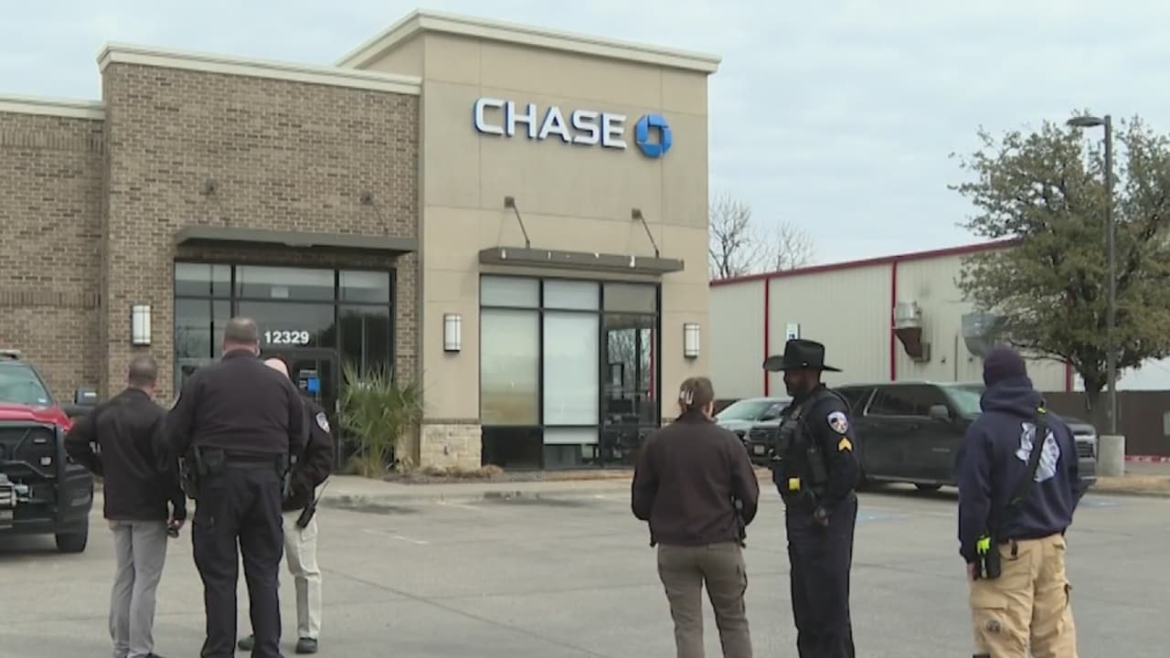 Intento de robo en Chase de Balch Springs termina en tiroteo y un herido crítico