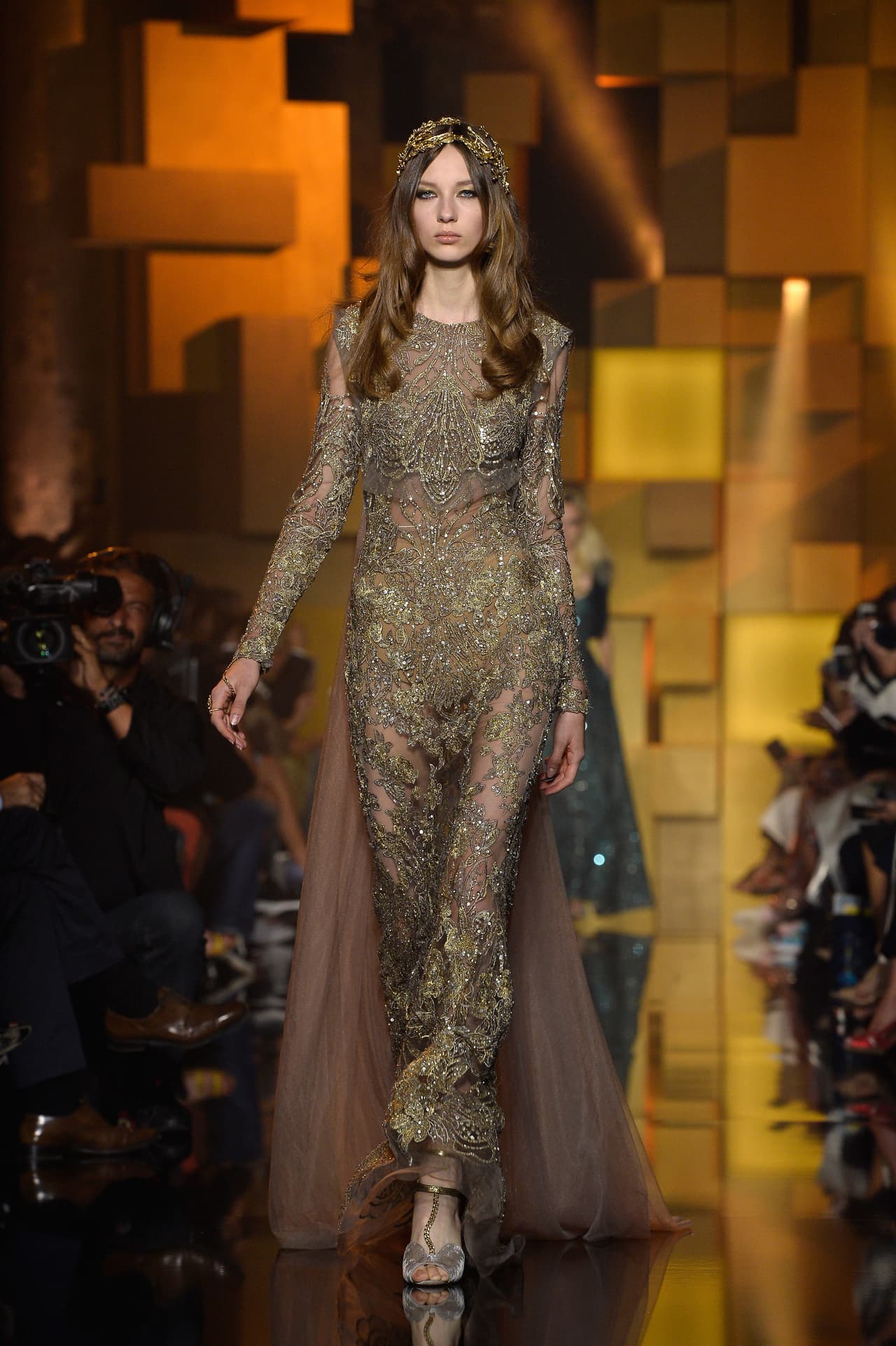 Lo que él quería hacer era que sus piezas impactaran con glamour.