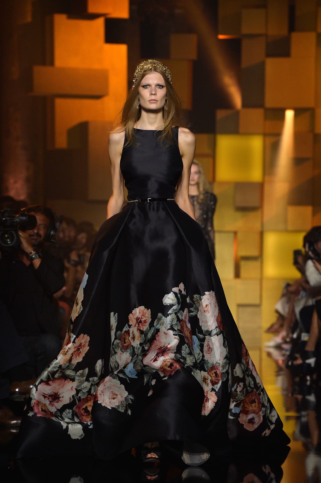 Elie Saab es uno de los diseñadores predilectos por las mujeres de América del Sur.