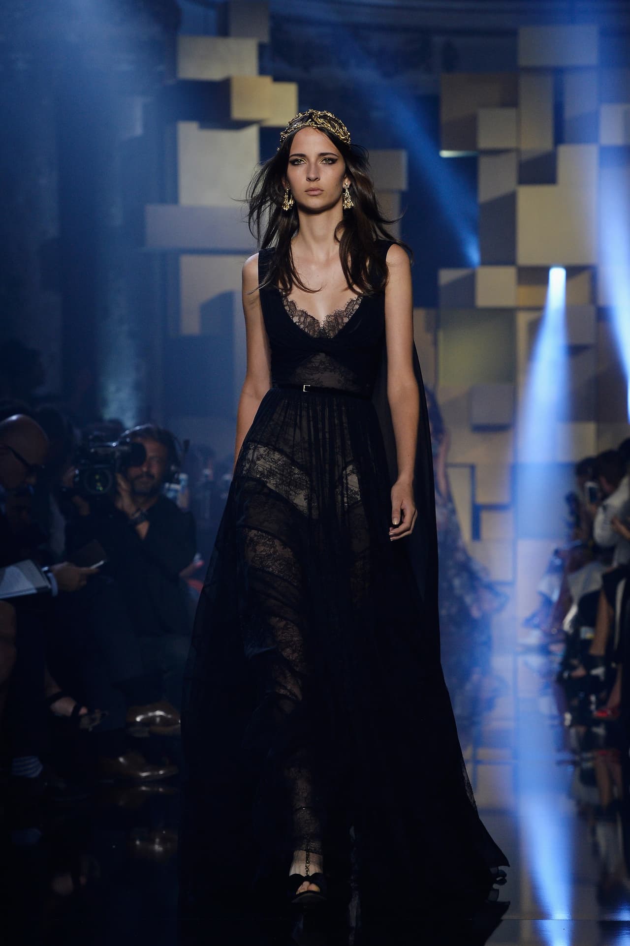 Los focos sobre la firma, también llamada ‘ES’, obtuvo notoriedad cuando Halle Berry apareció en el 2002 y se llevó el Oscar a Mejor Actriz.