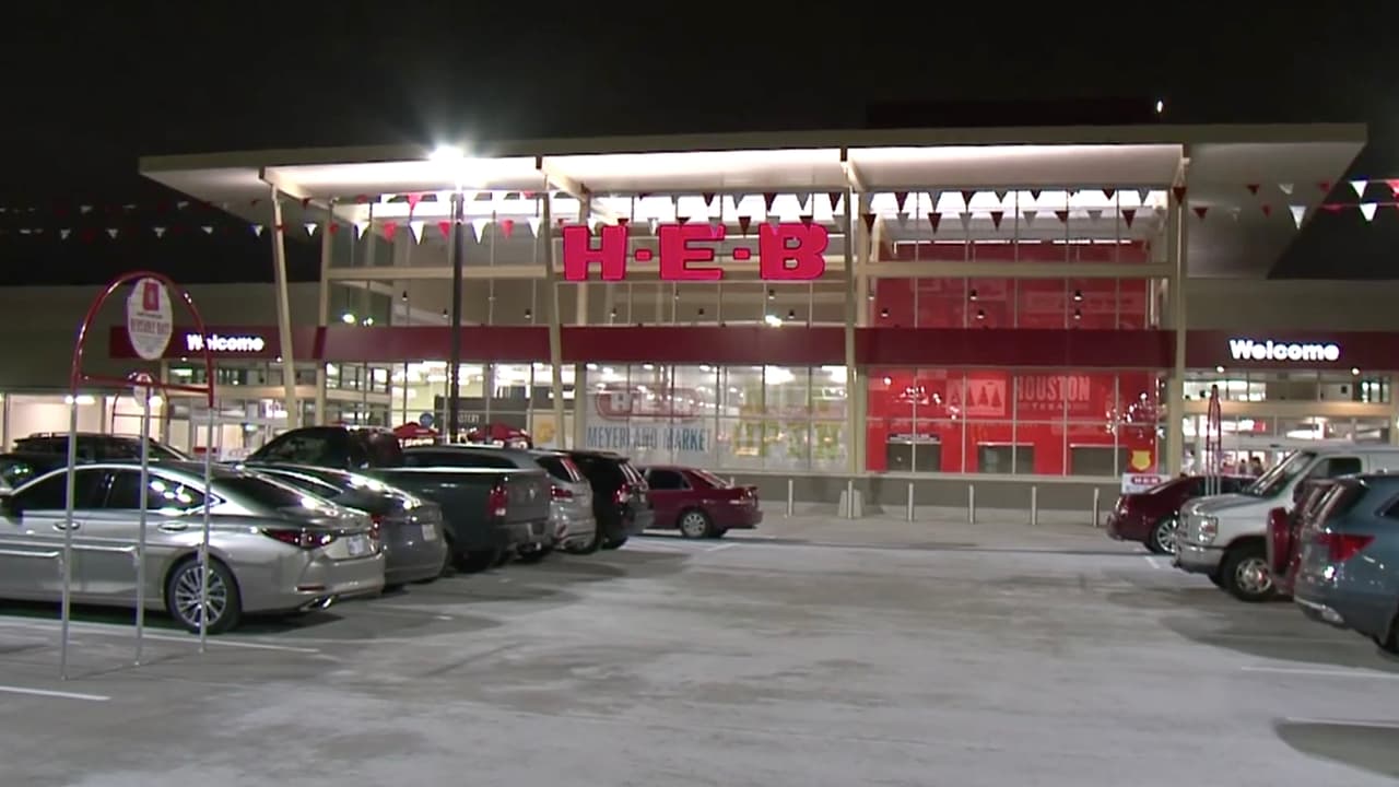HEB vuelve a Meyerland y está ubicado en la cuadra 4955 Beechnut, al suroeste de Houston.