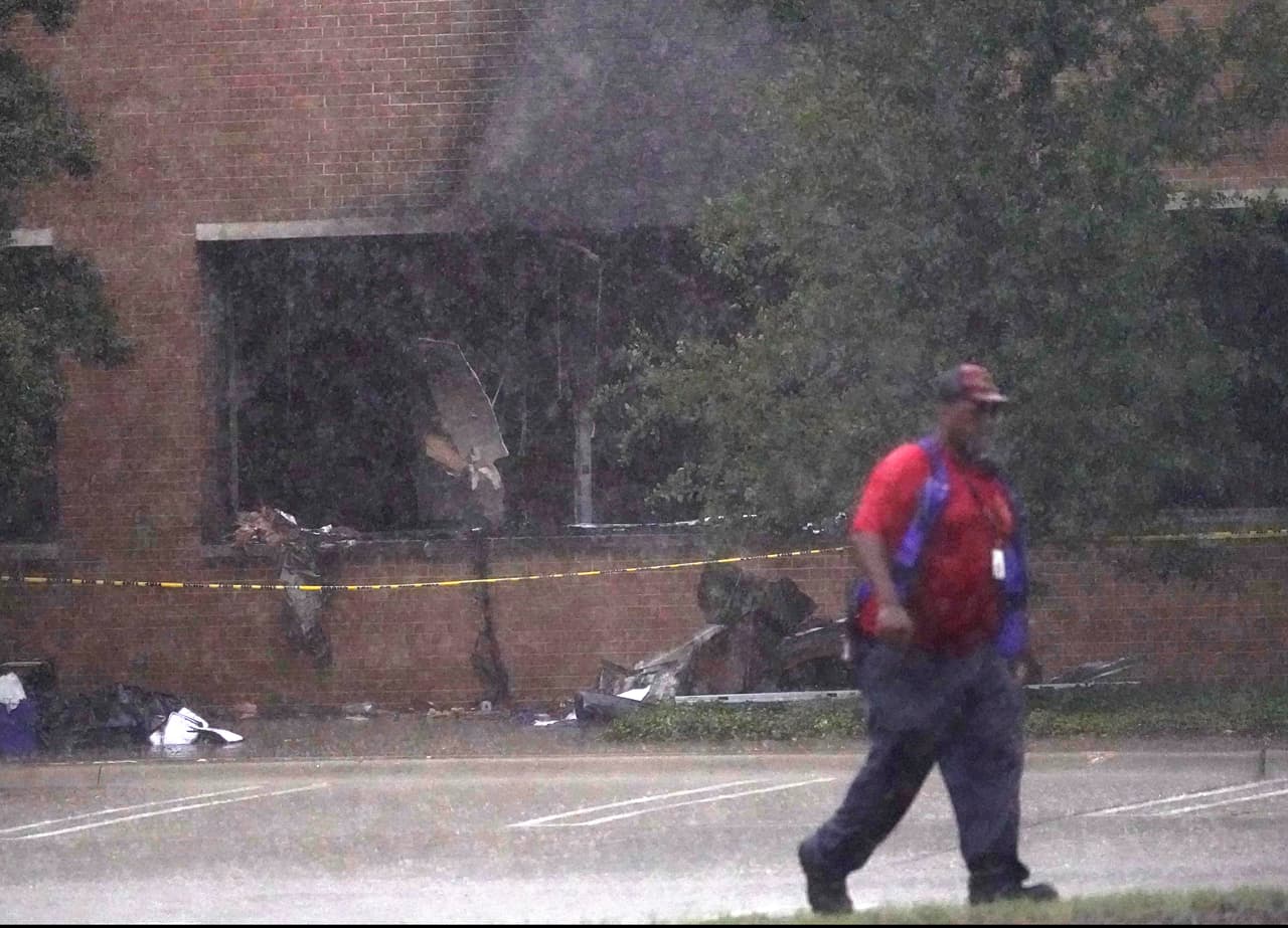 Lluvia cae sobre Richardson, Texas, el 22 de agosto de 2022. La región metropolitana de Dallas/Fort Worth registró su día con más lluvias desde 1932.