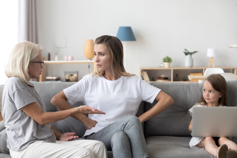 <b>El Gallo en el Mes del Dragón (del 20/21 de marzo al 19/20 de abril) (Los nacidos en 1933, 1945, 1957, 1969, 1981, 1993, 2005, 2017)</b>
<br>
<br>Este será un mes de grandes realizaciones para ti. Podrás tomar mejores decisiones en tu vida amorosa si mantienes un oído receptivo a los consejos de quienes han atravesado situaciones similares en el pasado y están bien intencionados. Escúchales con atención antes de actuar.