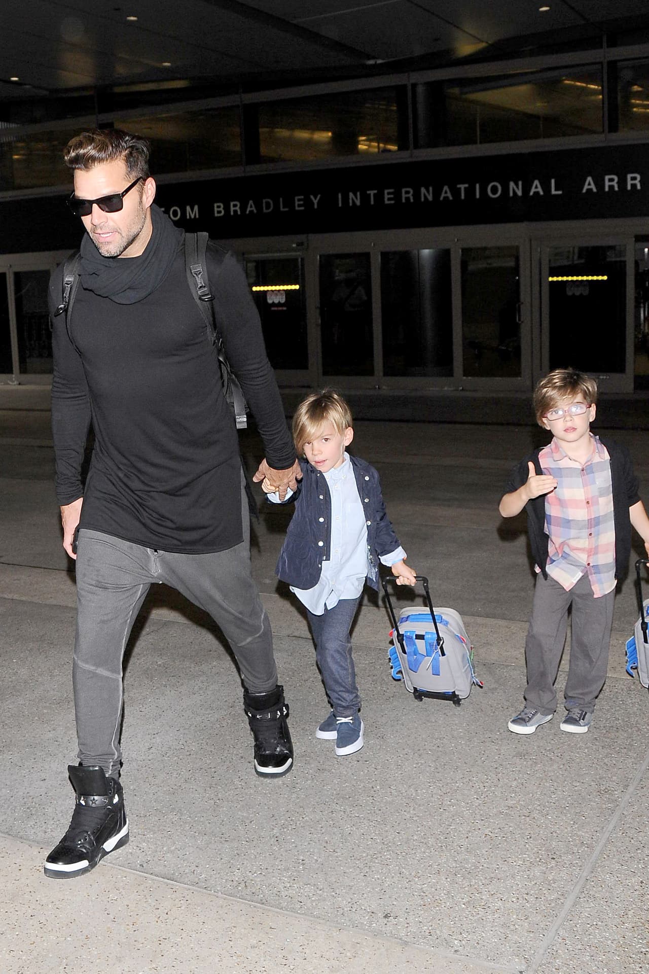 Ricky Martin es el padre modelo de los pequeños Matteo y Valentino.