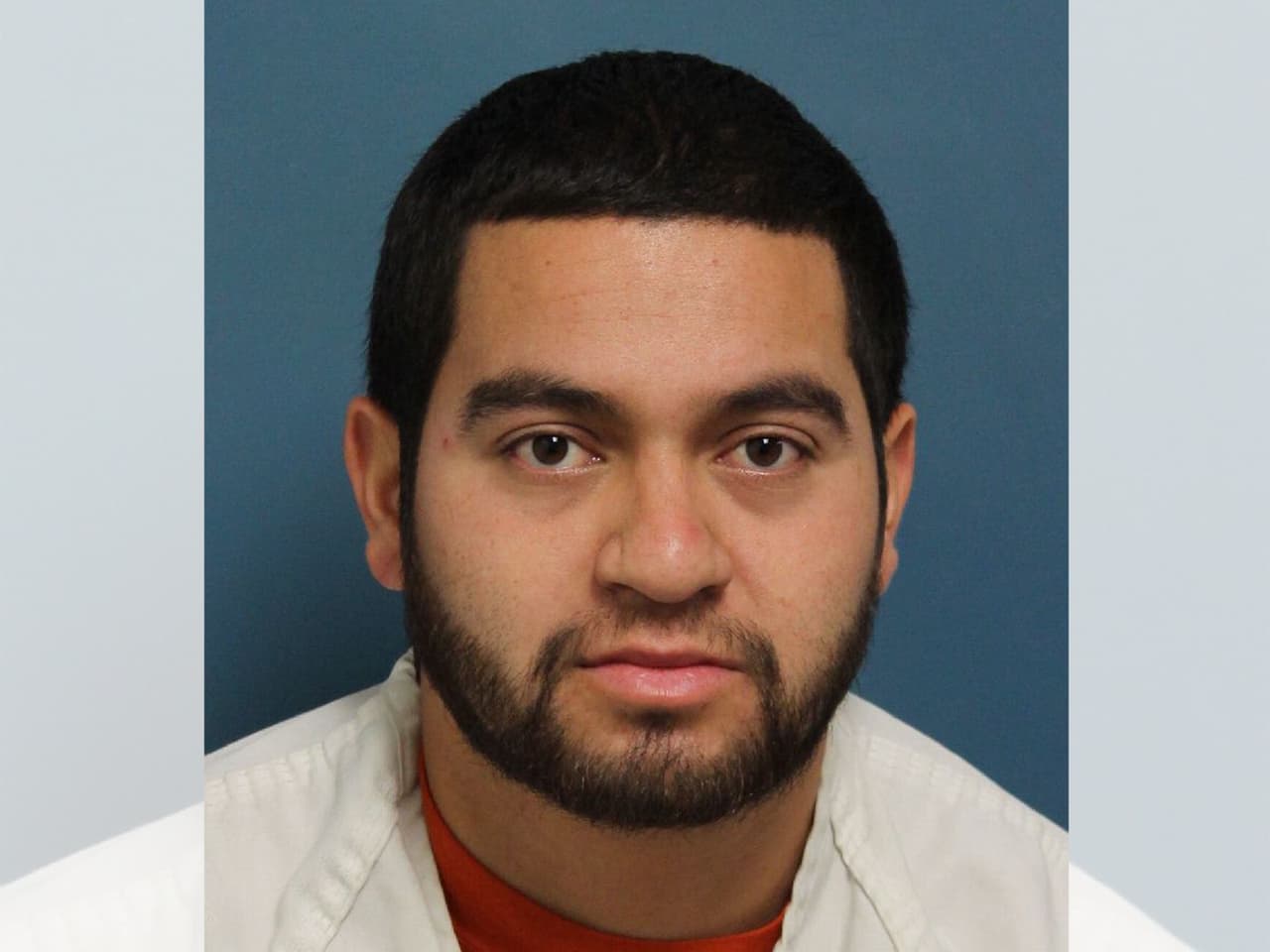 Condenan a una vida en prisión a hombre que asesinó a su esposa frente a sus hijos