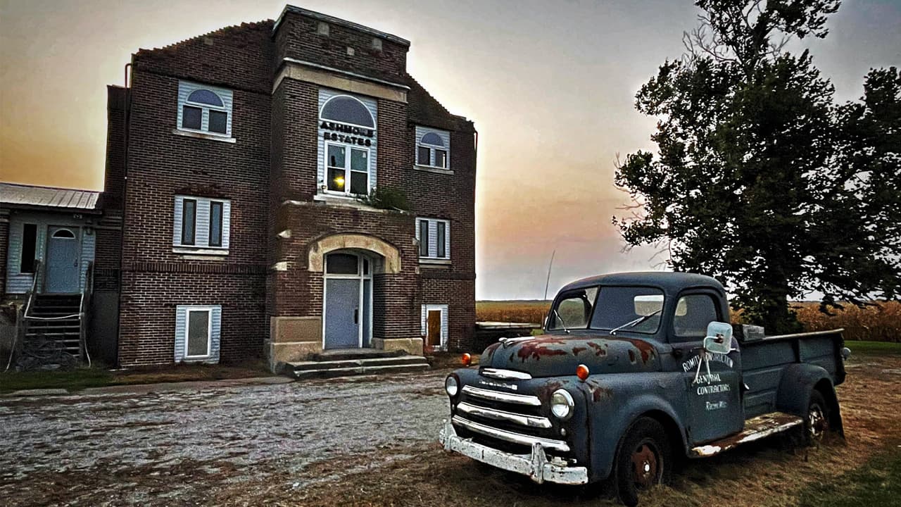 A lo largo de sus más de 100 años de historia, la finca ha sido 
<b>desde granja y asilo hasta institución para reos psiquiátricos </b>del estado.