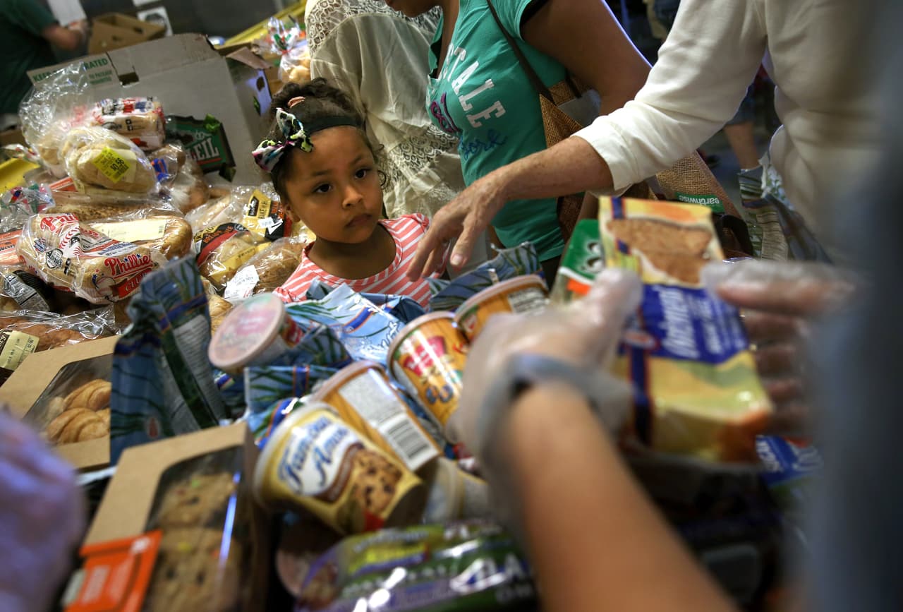 El 23.6% de los hispanos sigue en la pobreza, nueve puntos más que la media nacional