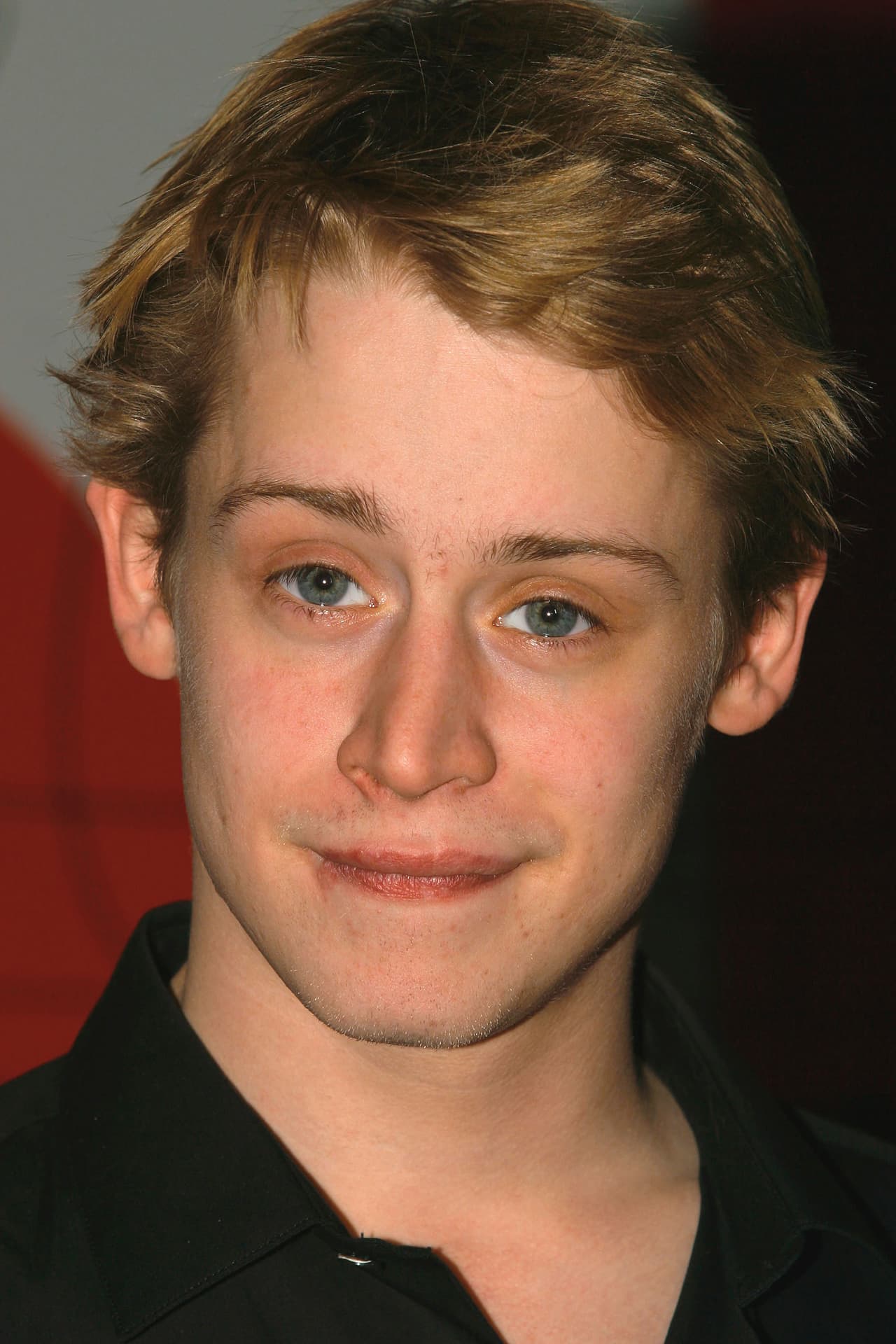 “Siempre se malinterpreta que me ‘emancipé’ de mis padres. Saqué legalmente los nombres de mis padres de mi fidecomiso y encontré un albacea, alguien que revisara mis finanzas, en caso de que alguien quisiera meter el dedo meñique en el pastel”, explicó en una entrevista para ‘Esquire’ del 11 de febrero de 2020.