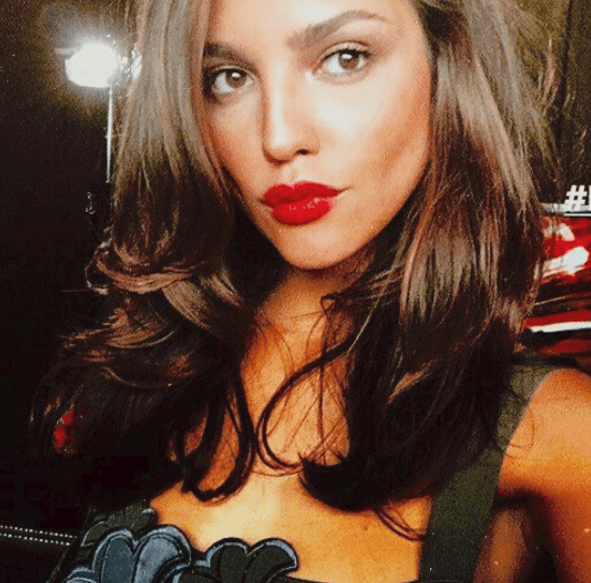 Eiza inició su carrera artística al interpretar a Dolores Valente en 'Lola, érase una vez', producida por Pedro Damián.