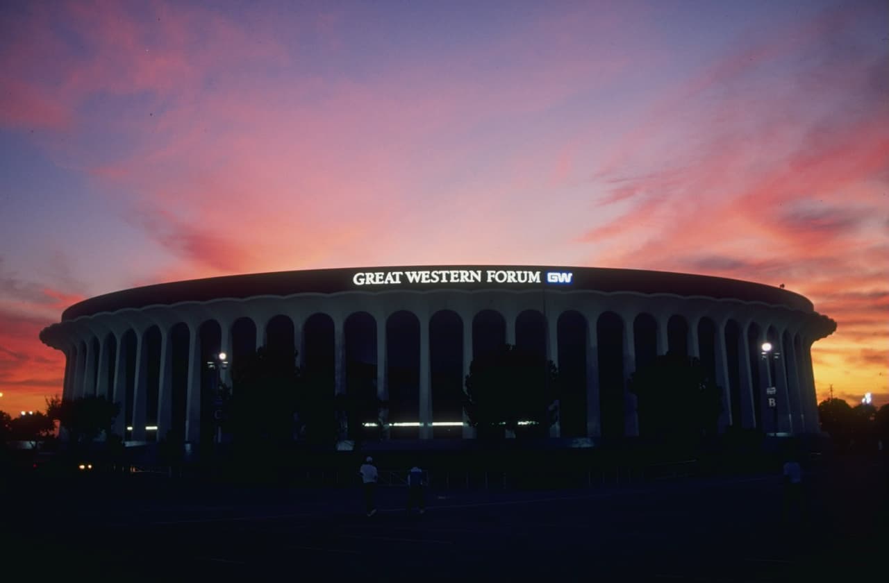 Los Clippers dejarán de compartir casa con los Lakers