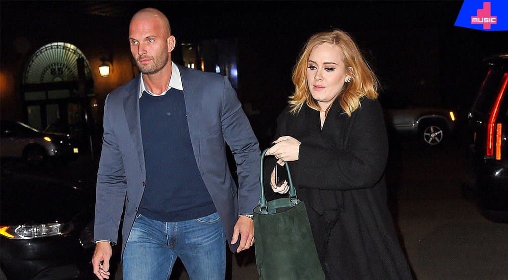 Ufff!! ... Sin duda, la cantante está muuuuy bien cuidadita.