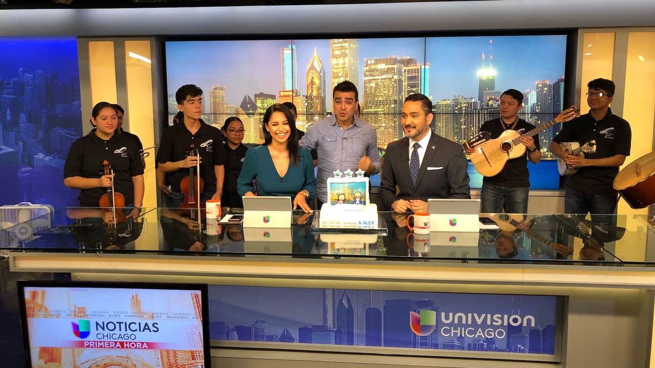 Es una curiosidad que ambos presentadores cumplen años el mismo día.